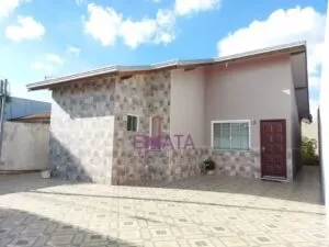 Área Construída com 77,00 m², Área do Terreno com 210,00 m², sendo 10 Metros de Frente.